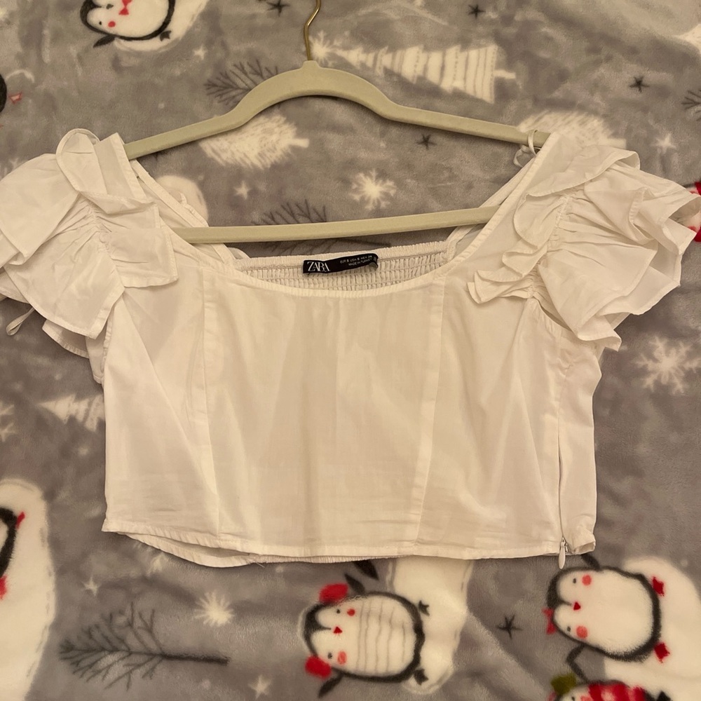 NWOT Zara White Ruffled Crop Top